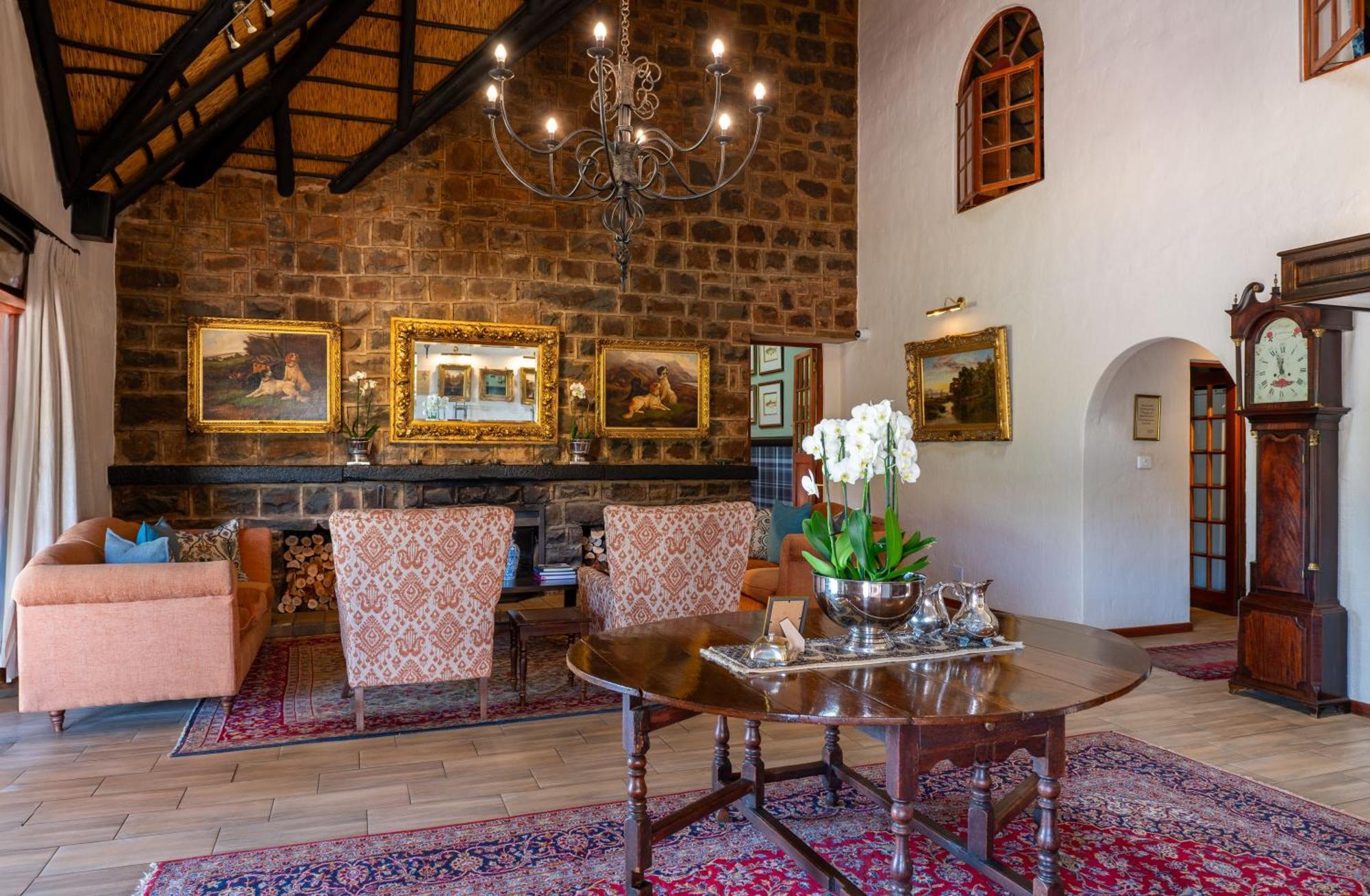 Walkersons Hotel & Spa Dullstroom Buitenkant foto