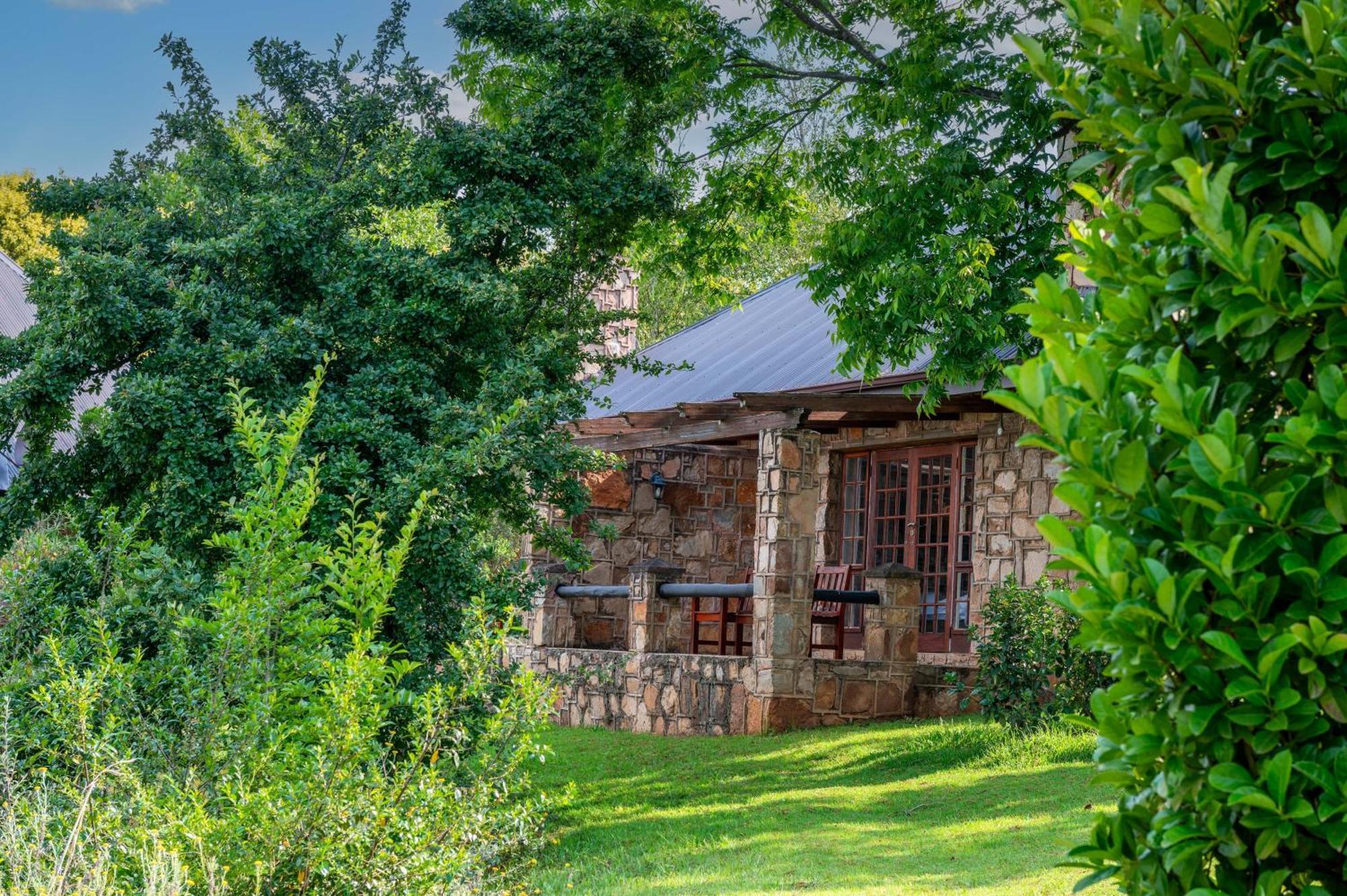 Walkersons Hotel & Spa Dullstroom Buitenkant foto