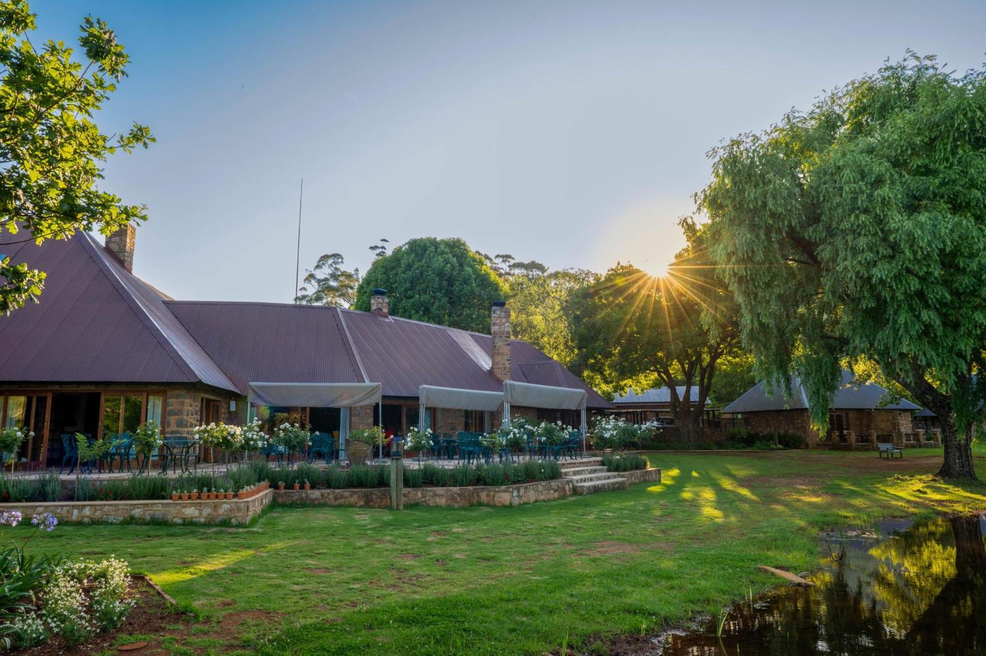 Walkersons Hotel & Spa Dullstroom Buitenkant foto